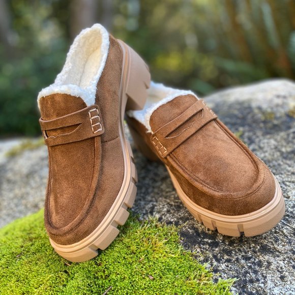 New Tan Slip On Loafers by Very G - Picture 2 of 6